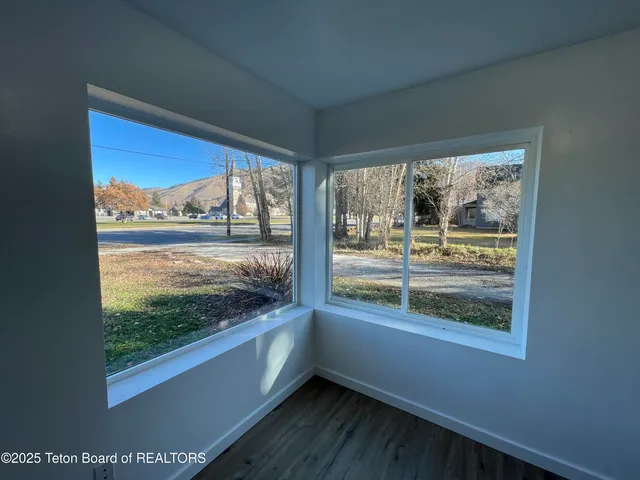 $349,900 | 174 East 4th Avenue, Afton, WY 83110