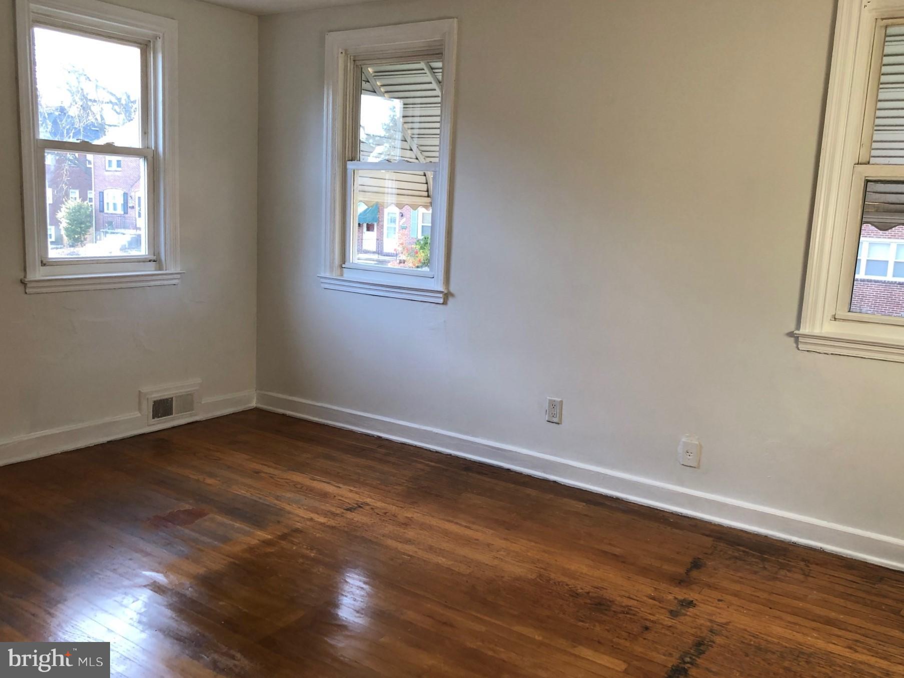 751 Charing Cross Road Baltimore, MD 21229 - Photo 6 of 8