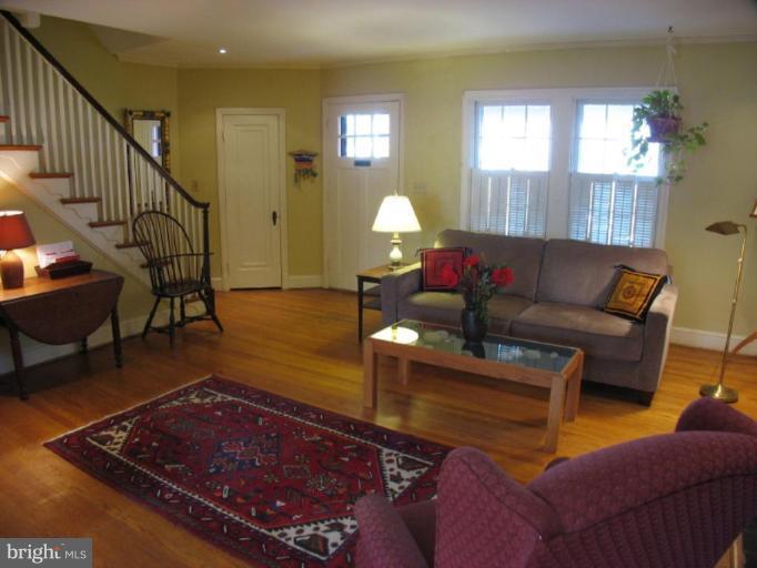 307 Dunkirk Road Baltimore, MD 21212 - Photo 3 of 30 Living Room #2