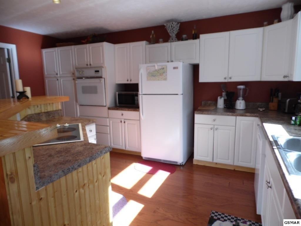 1119 Raintree Road Gatlinburg, TN 37738 - Photo 5 of 34 Gallery Image 5