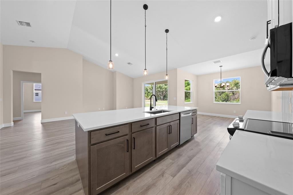 498 Marllo Road Kissimmee, FL 34744 - Photo 6 of 22 Gallery Image 6