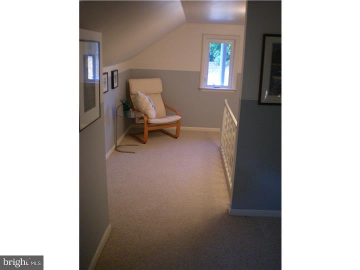 310 Warren Road Hatboro, PA 19040 - Photo 11 of 18 Office / Study