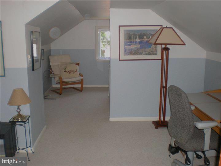 310 Warren Road Hatboro, PA 19040 - Photo 12 of 18 Office / Study