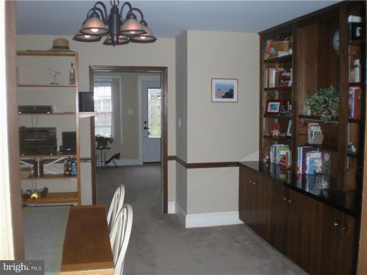 310 Warren Road Hatboro, PA 19040 - Photo 4 of 18 Dining Room