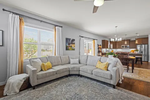 $700,000 | 1317 Black Stallion Drive, Madison, WI 53718
