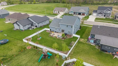 $700,000 | 1317 Black Stallion Drive, Madison, WI 53718