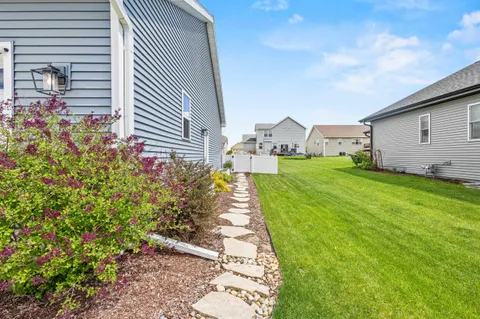 $700,000 | 1317 Black Stallion Drive, Madison, WI 53718