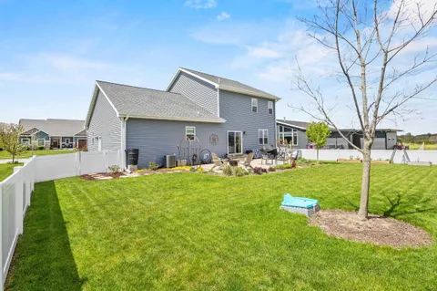 $700,000 | 1317 Black Stallion Drive, Madison, WI 53718