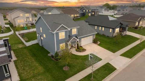 $700,000 | 1317 Black Stallion Drive, Madison, WI 53718