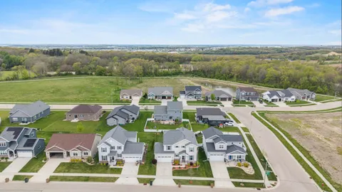 $700,000 | 1317 Black Stallion Drive, Madison, WI 53718