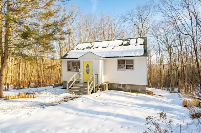 $255,000 | 7 Fern Trail, Wurtsboro, NY 12790