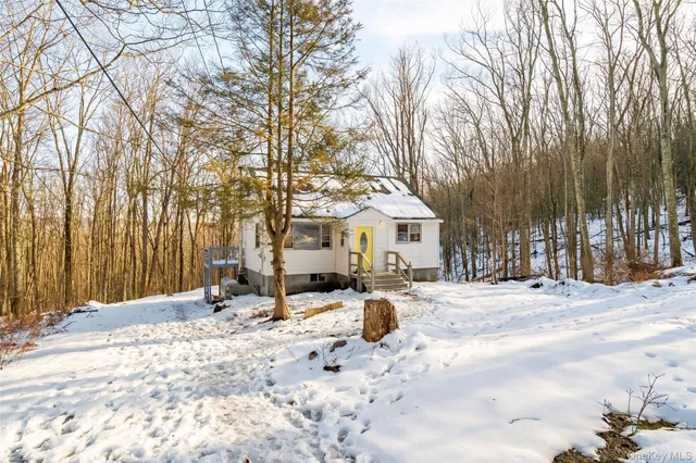 $255,000 | 7 Fern Trail, Wurtsboro, NY 12790