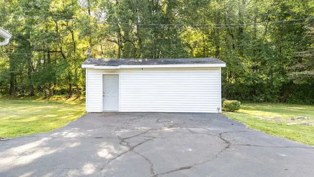 $414,900 | 307 Golf Club Lane, Tullahoma, TN 37388