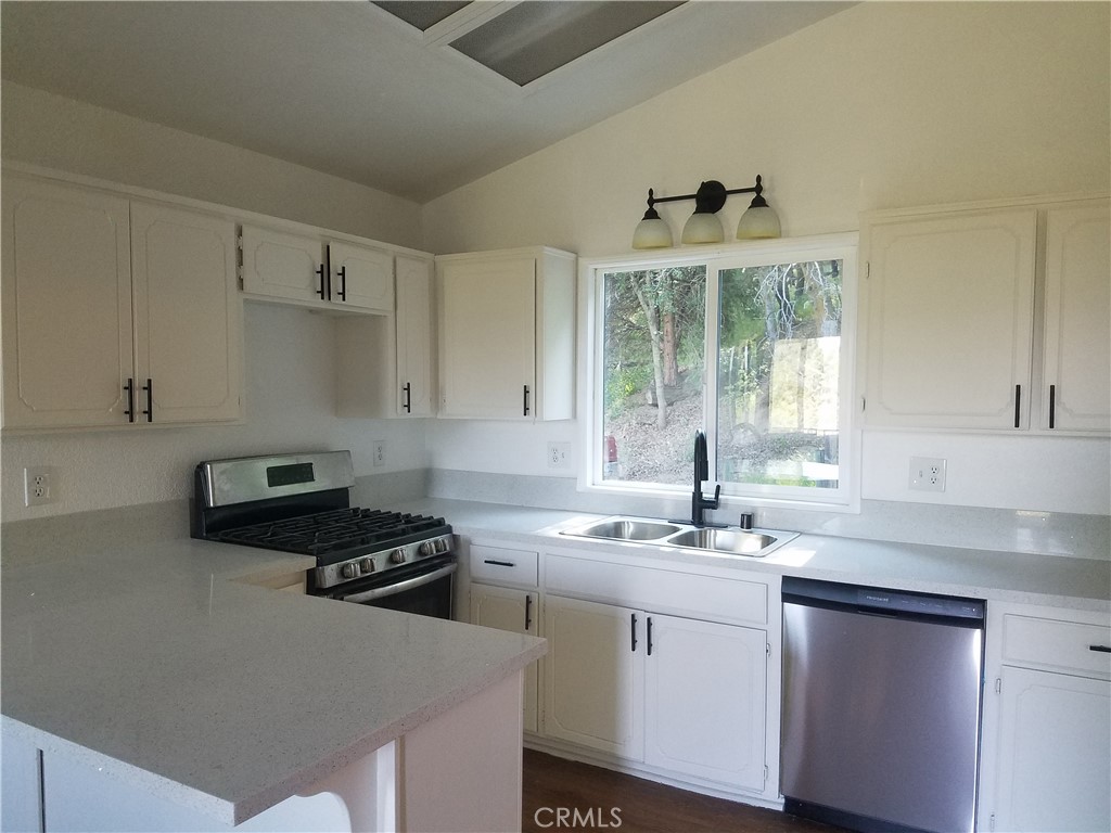 587 Spring Drive Cedarpines Park, CA 92322 - Photo 7 of 14