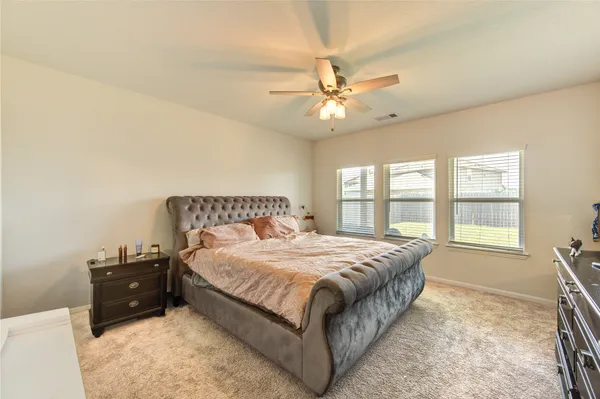 $2,400 | 20951 New Proper Drive, New Caney, TX 77357