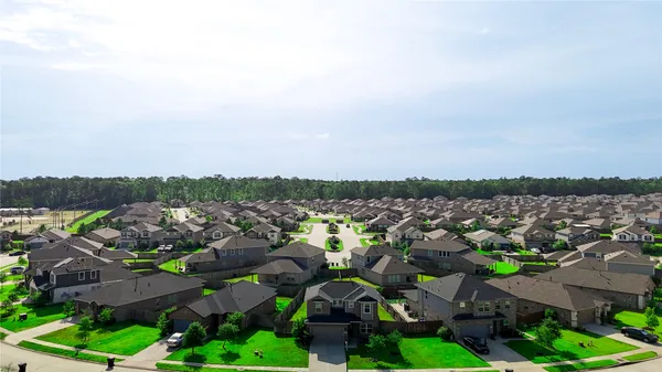 $2,400 | 20951 New Proper Drive, New Caney, TX 77357