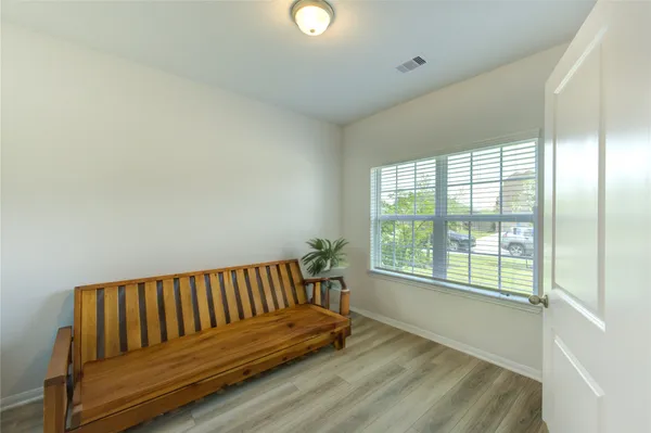 $2,400 | 20951 New Proper Drive, New Caney, TX 77357
