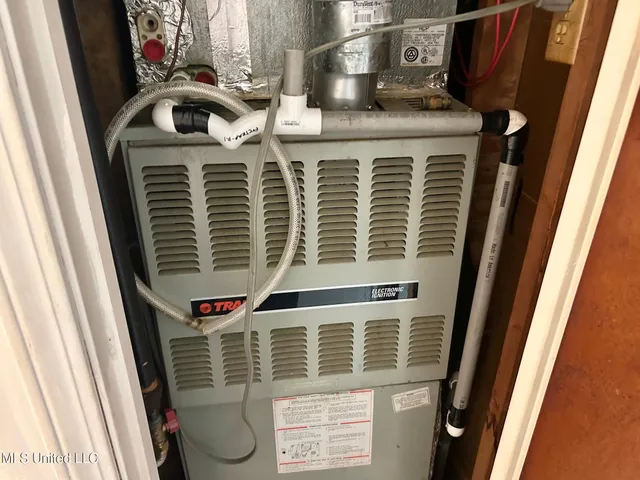 $152,900 | 5562 Caroline Drive, Horn Lake, MS 38637