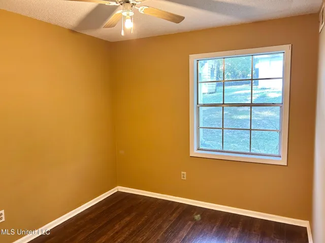 $152,900 | 5562 Caroline Drive, Horn Lake, MS 38637