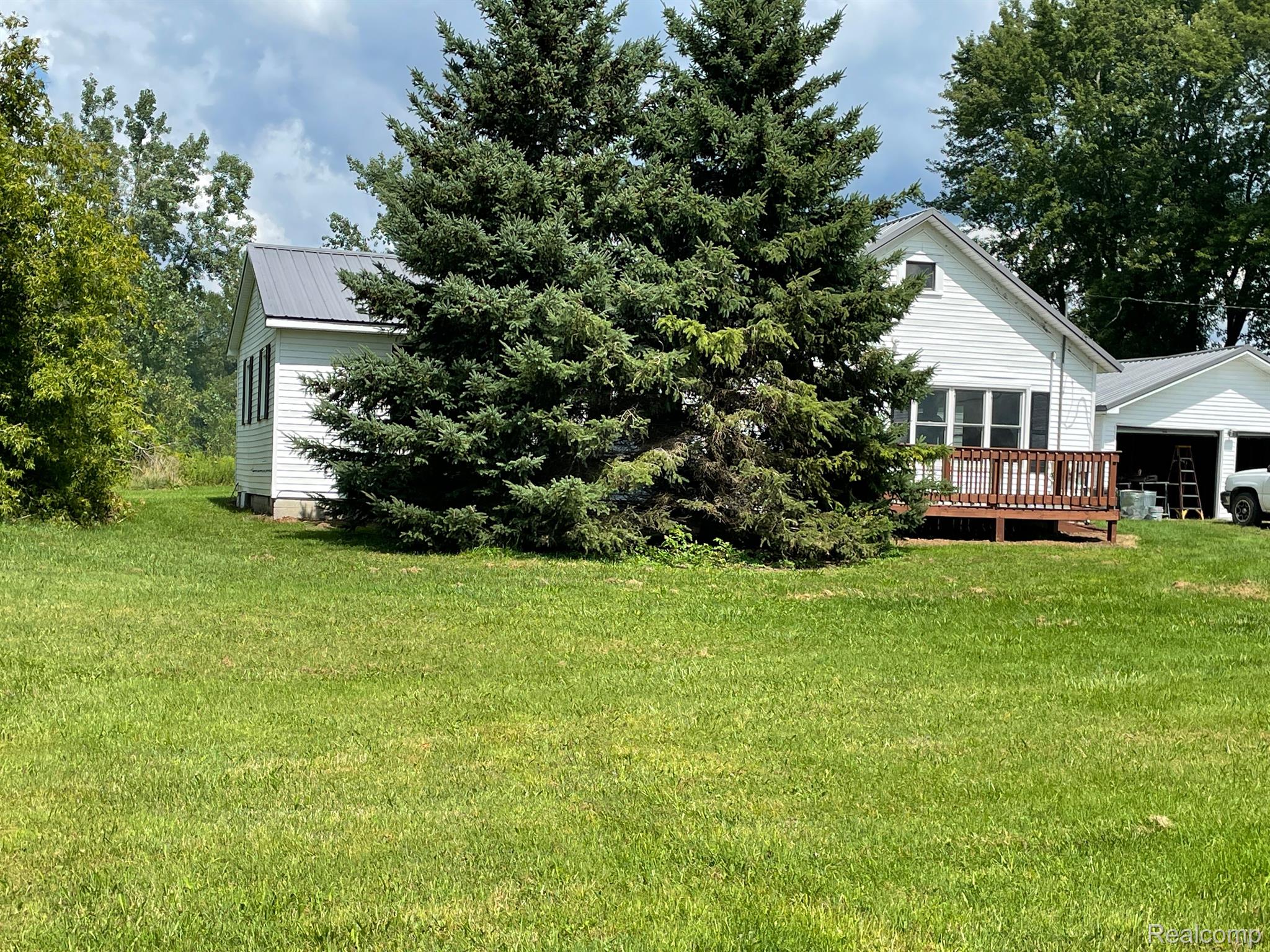 5926 Millington Road Millington, MI 48746 - Photo 3 of 19