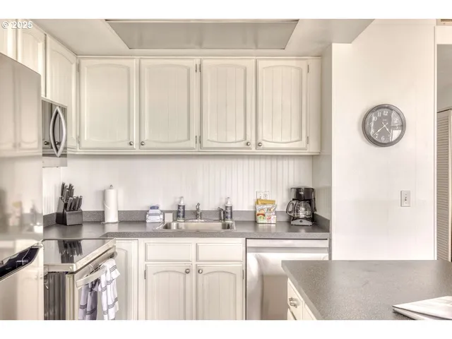 $375,000 | 475 South Promenade, Unit 112, Seaside, OR 97138