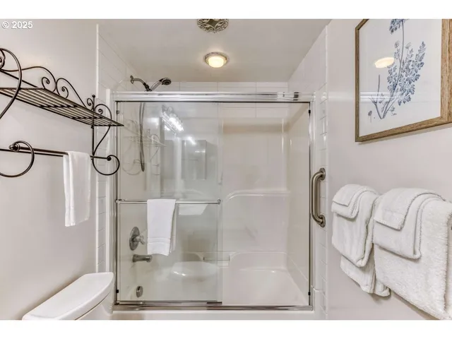 $375,000 | 475 South Promenade, Unit 112, Seaside, OR 97138