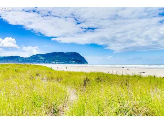 $375,000 | 475 South Promenade, Unit 112, Seaside, OR 97138