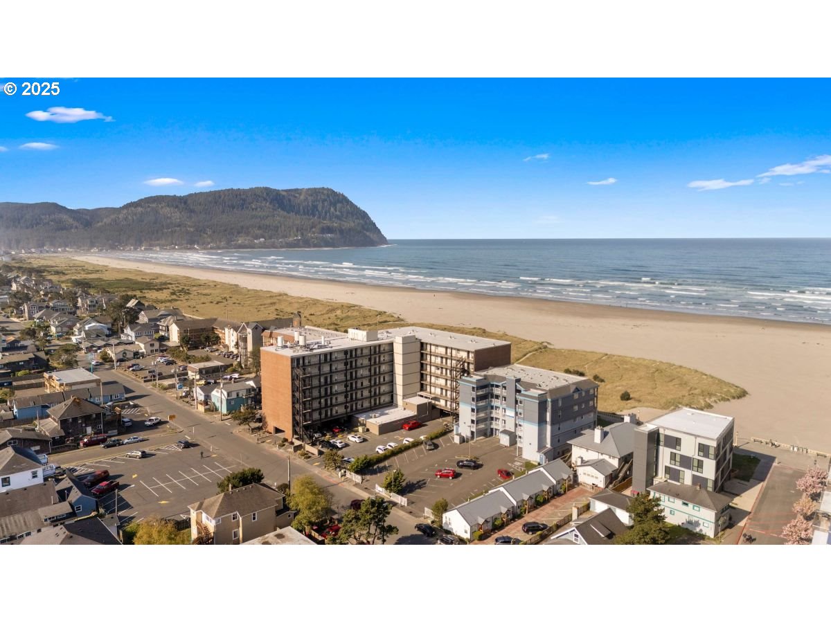 475 South Promenade, Unit 112 Seaside, OR 97138 - Photo 5 of 32 a picture of city view with ocean view