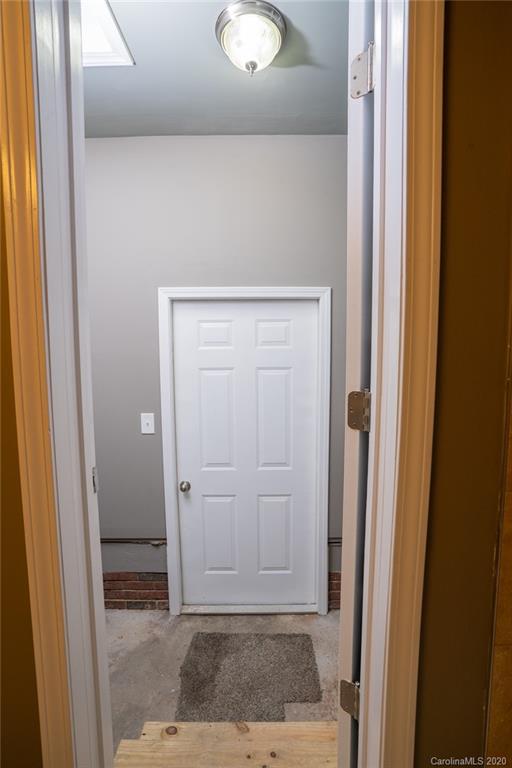 311 Robinson-Clemmer Road Dallas, NC 28034 - Photo 9 of 39 Gallery Image 9