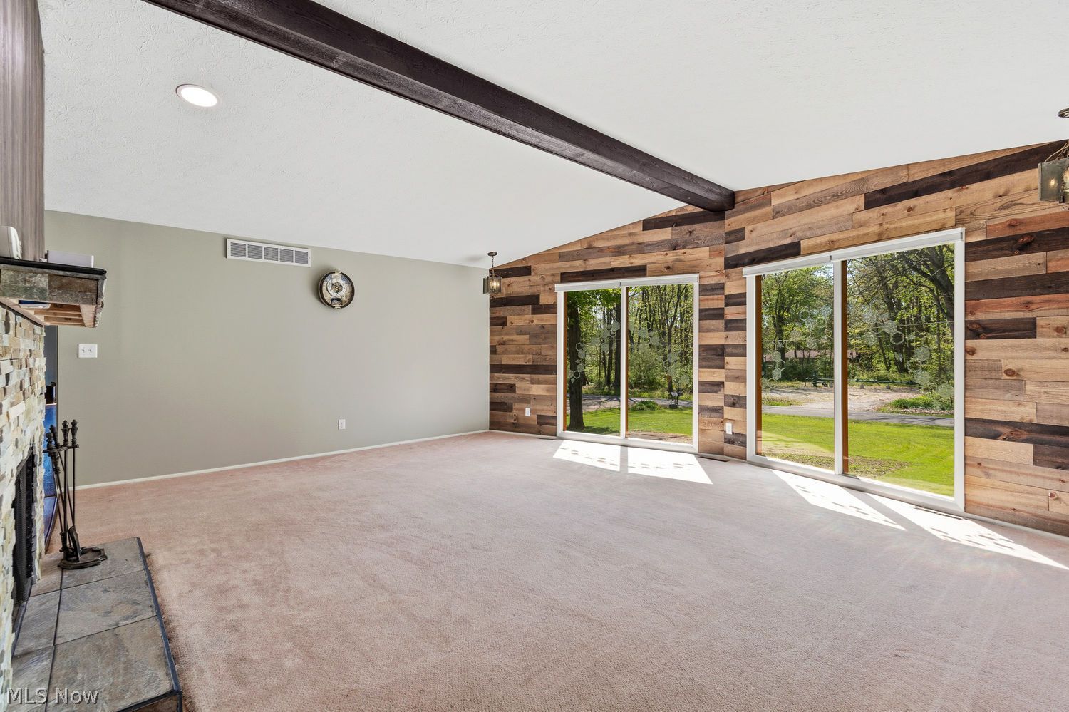6885 Kepler Road Clinton, OH 44216 - Photo 6 of 38 Upper Level Living Area