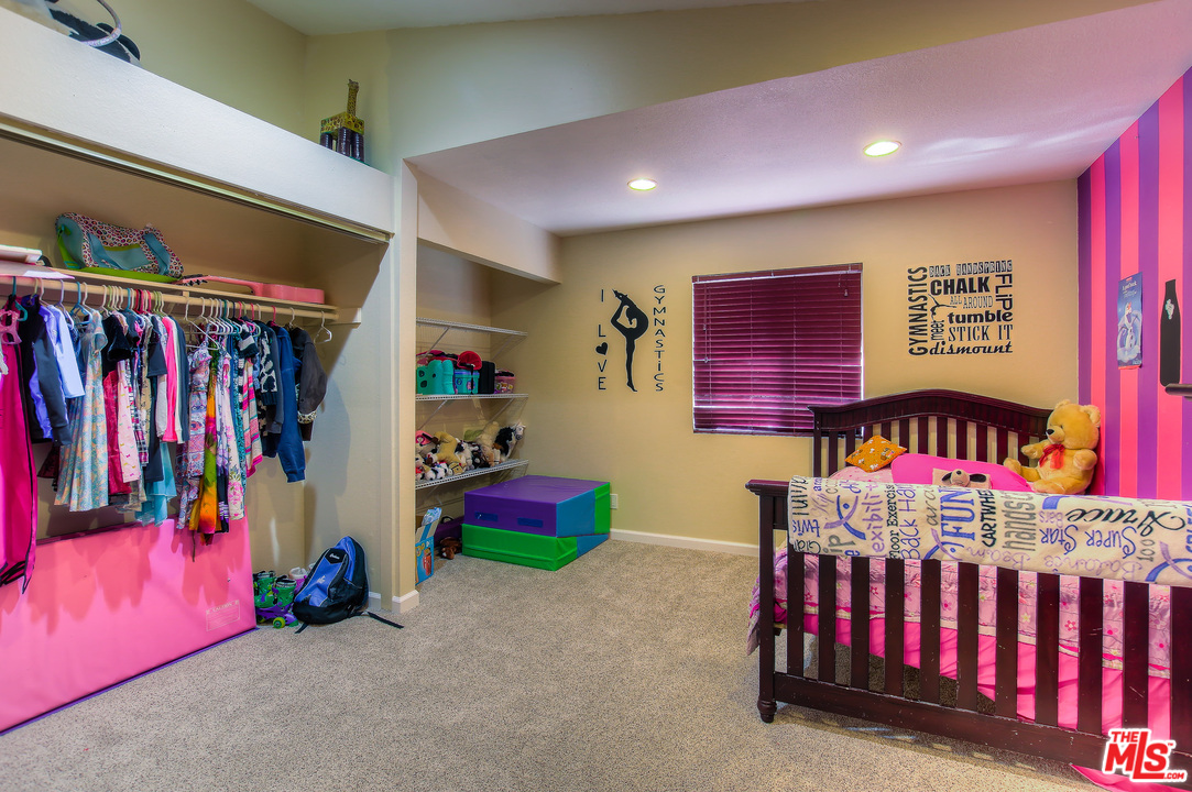 27875 Wakefield Road Castaic, CA 91384 - Photo 14 of 18 Gallery Image 14