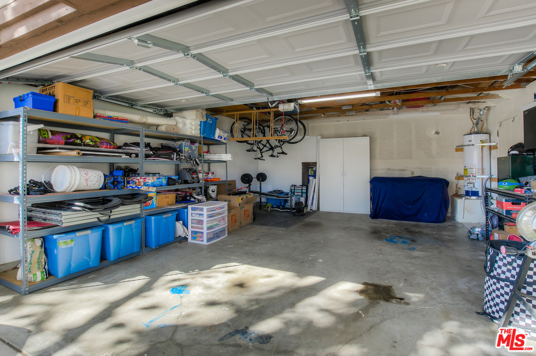 27875 Wakefield Road Castaic, CA 91384 - Photo 3 of 18 Gallery Image 3