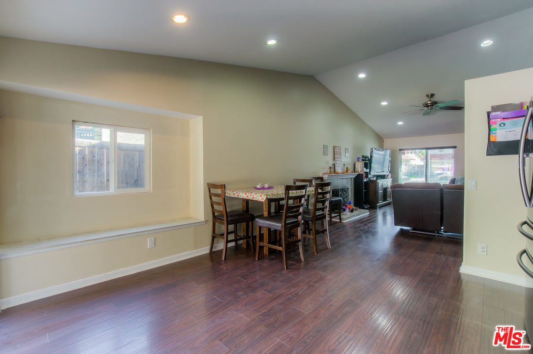 27875 Wakefield Road Castaic, CA 91384 - Photo 7 of 18 Gallery Image 7