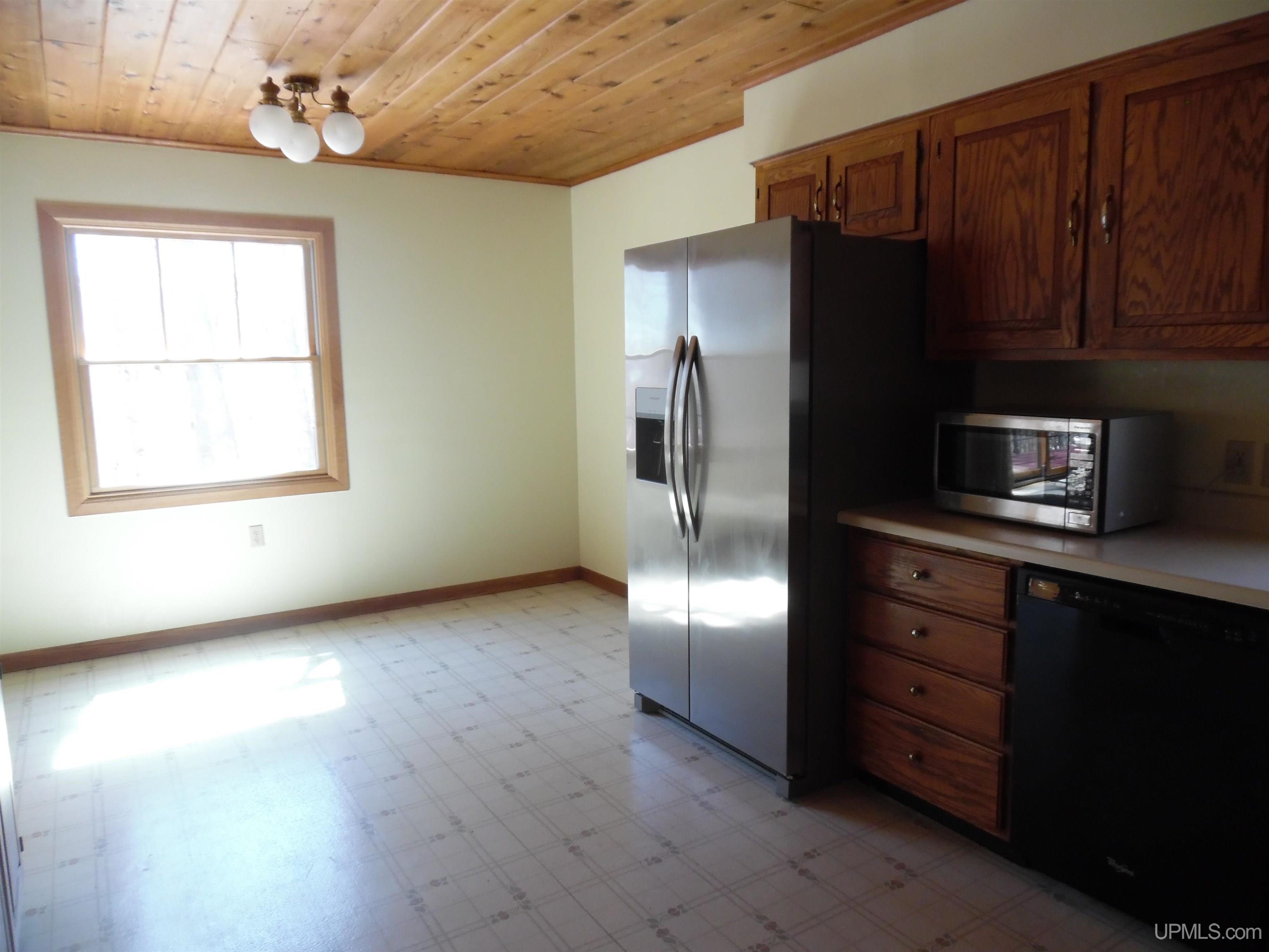 21781 Peepsock Road Houghton, MI 49931 - Photo 9 of 35