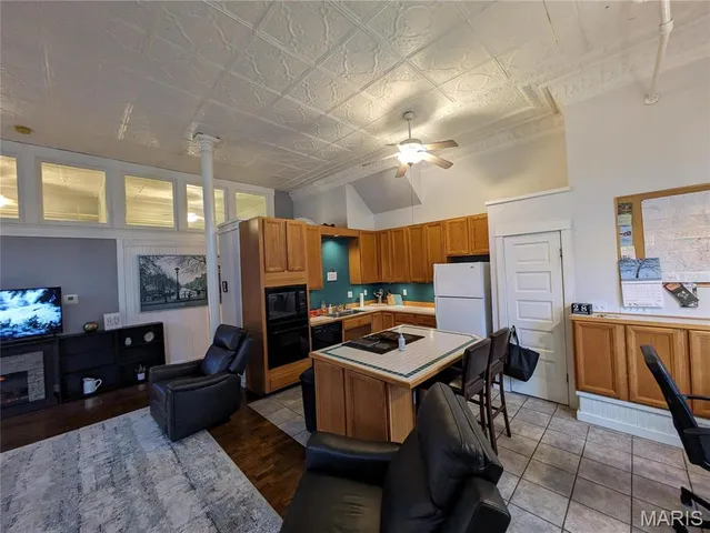 $1,750 | 3327 Magnolia Avenue, St. Louis, MO 63118