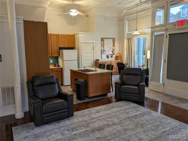 $1,750 | 3327 Magnolia Avenue, St. Louis, MO 63118