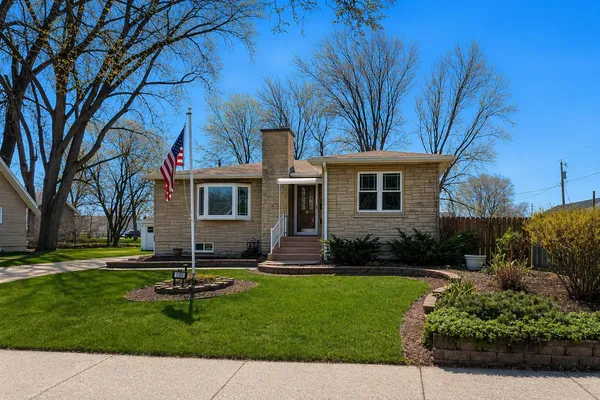 $260,000 | 119 East Taft Avenue, Appleton, WI 54915