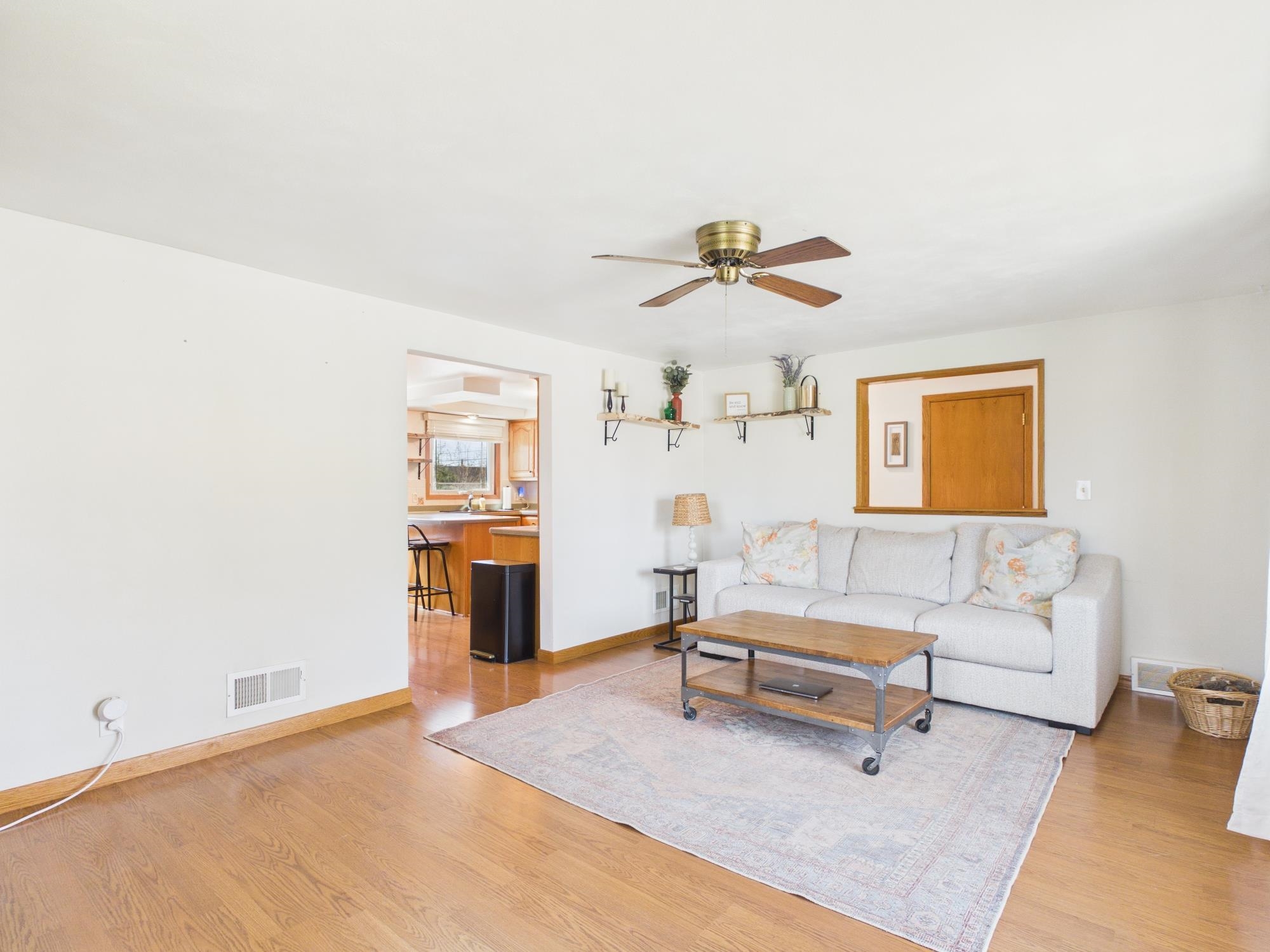 119 East Taft Avenue Appleton, WI 54915 - Photo 10 of 44