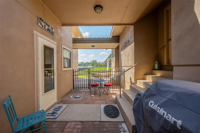 $348,900 | 5515 Club Cove Court, DeCordova, TX 76049