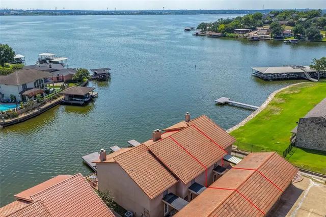 $348,900 | 5515 Club Cove Court, DeCordova, TX 76049