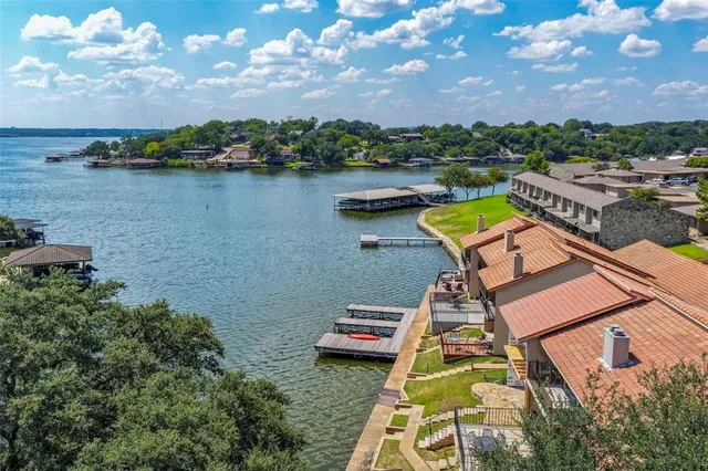 $348,900 | 5515 Club Cove Court, DeCordova, TX 76049