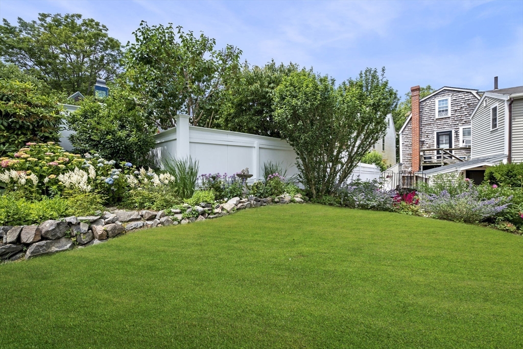 9 Hooper Street Marblehead, MA 01945 - Photo 34 of 36 Gallery Image 34