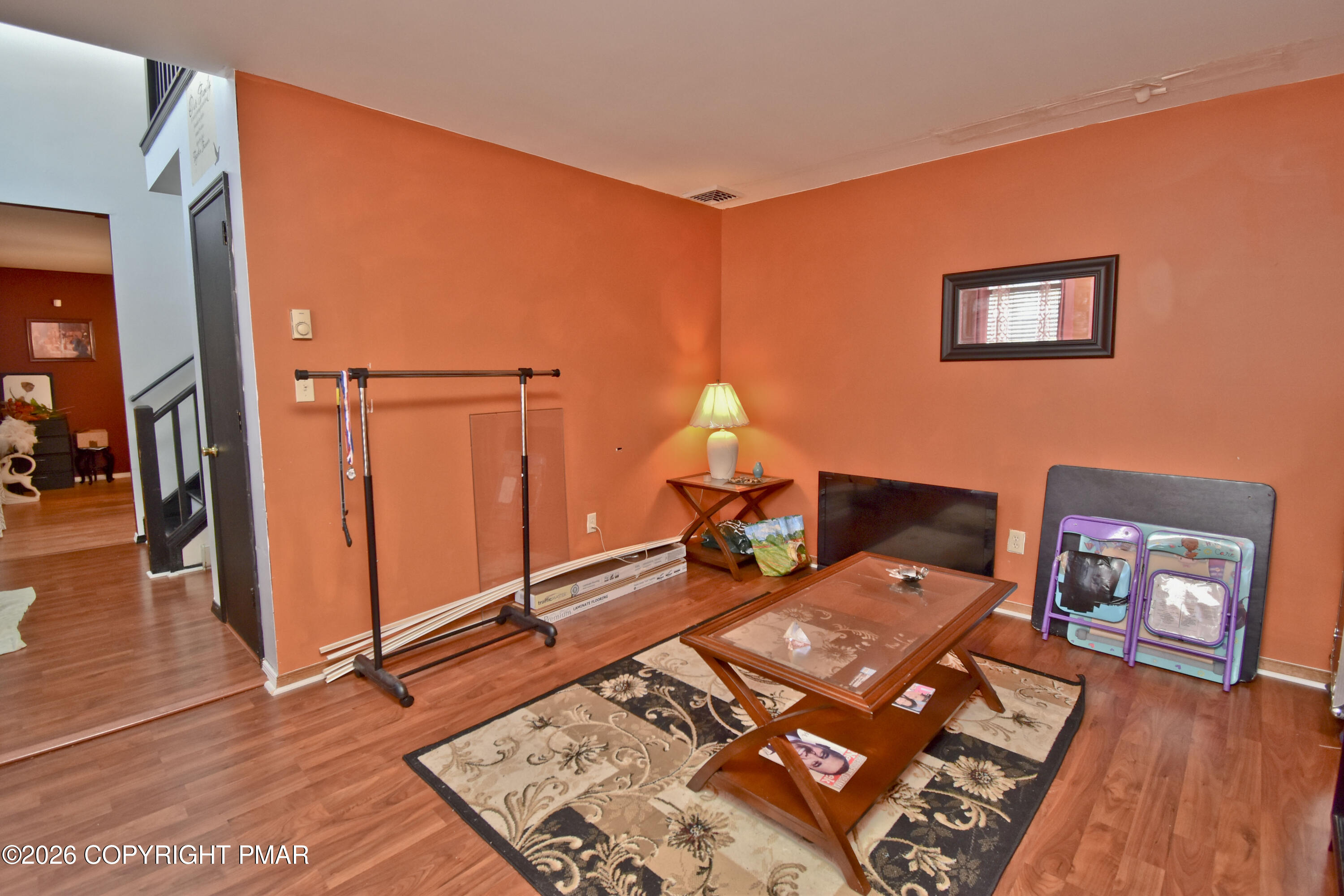 153 Totteridge Road Bushkill, PA 18324 - Photo 14 of 45 5 Living Room (3)