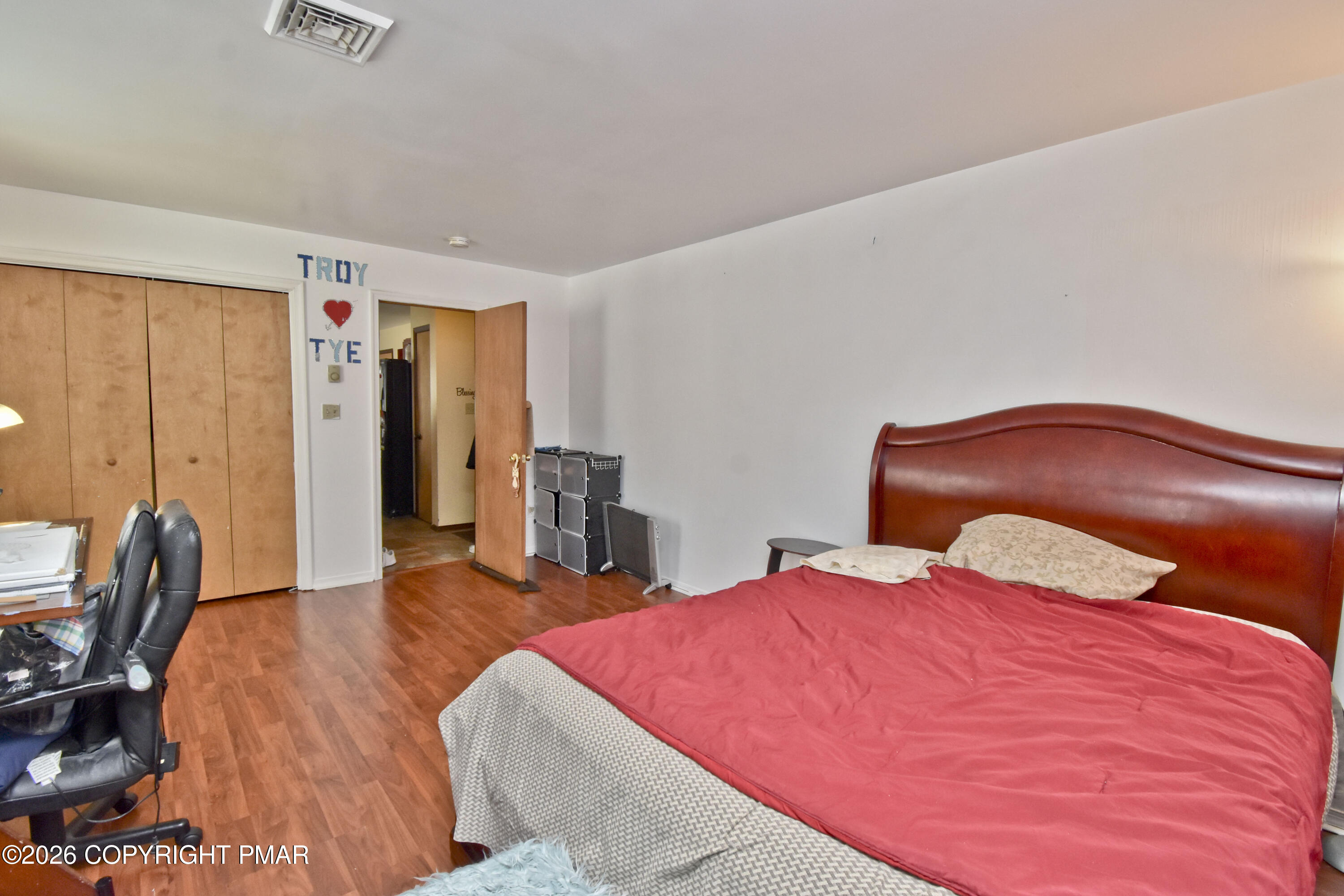 153 Totteridge Road Bushkill, PA 18324 - Photo 18 of 45 7 5th Bedroom (3)