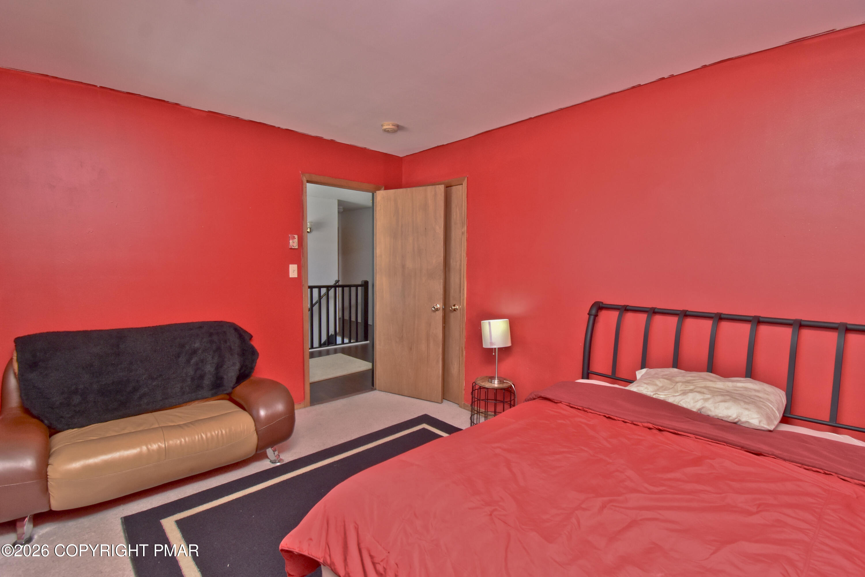 153 Totteridge Road Bushkill, PA 18324 - Photo 27 of 45 11 4th Bed (2)