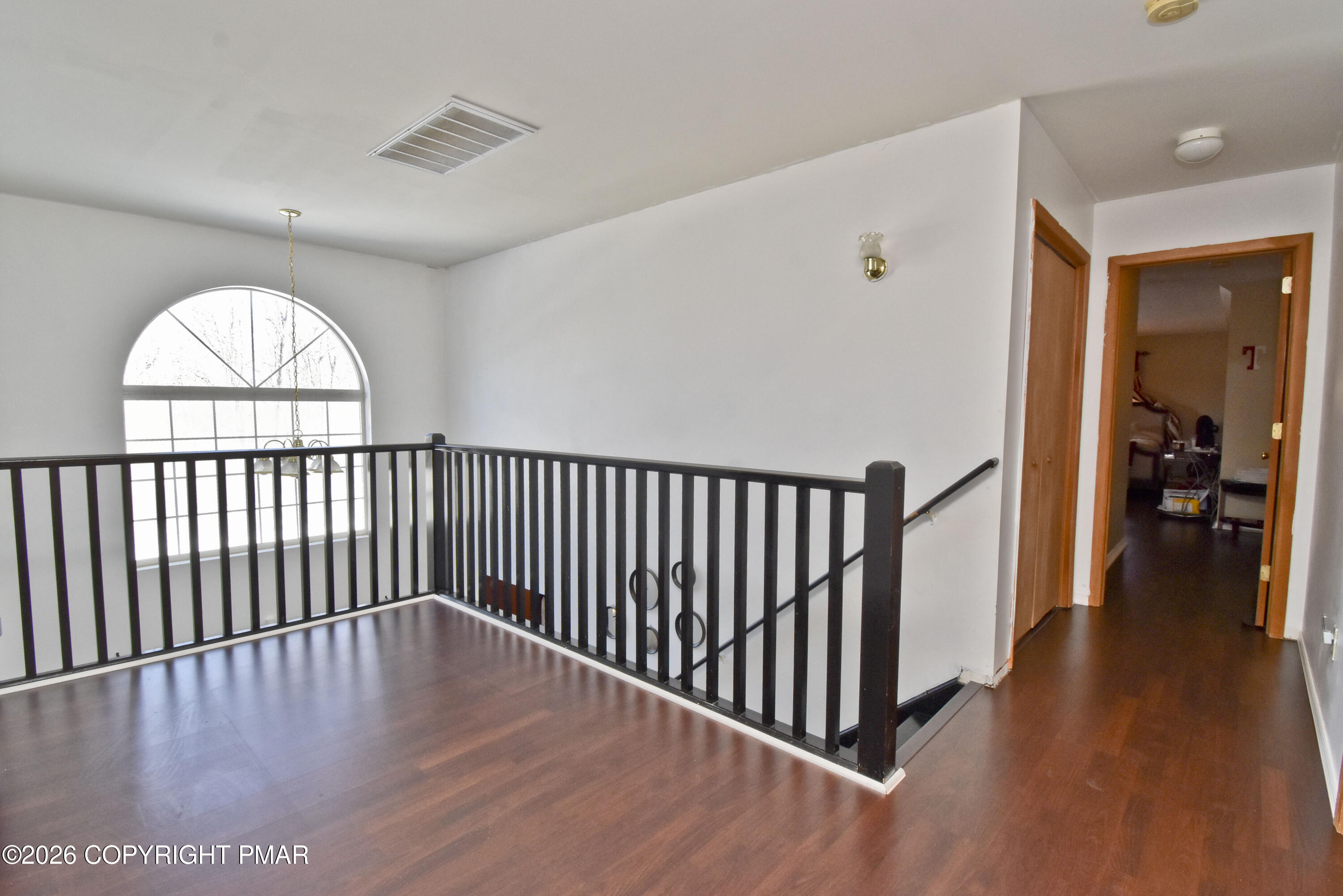 153 Totteridge Road Bushkill, PA 18324 - Photo 29 of 45 13 Loft