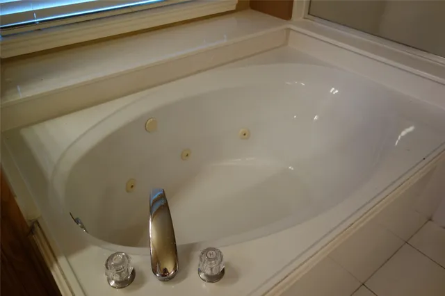 $2,400 | 3623 Chatwood Drive, Pearland, TX 77584