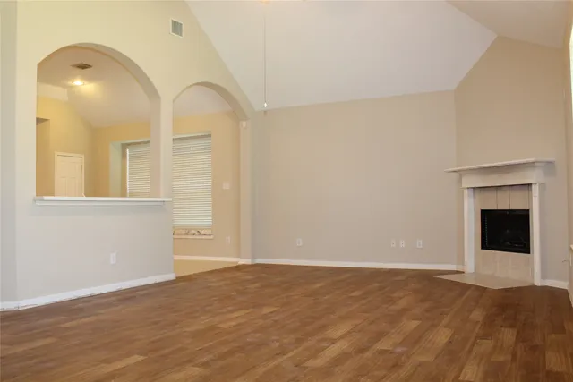 $2,400 | 3623 Chatwood Drive, Pearland, TX 77584