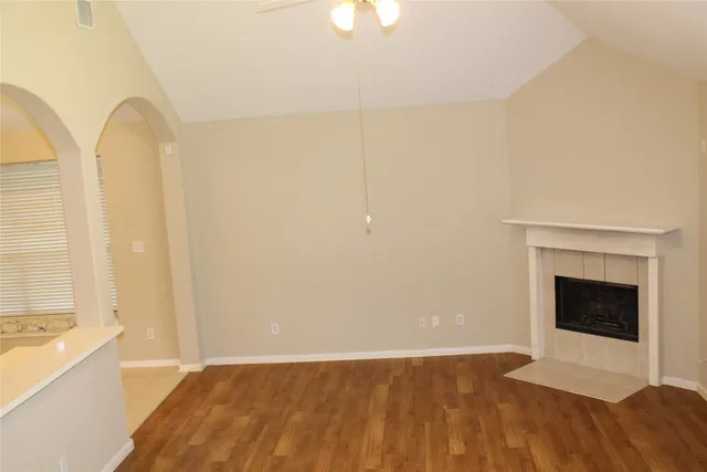 $2,400 | 3623 Chatwood Drive, Pearland, TX 77584