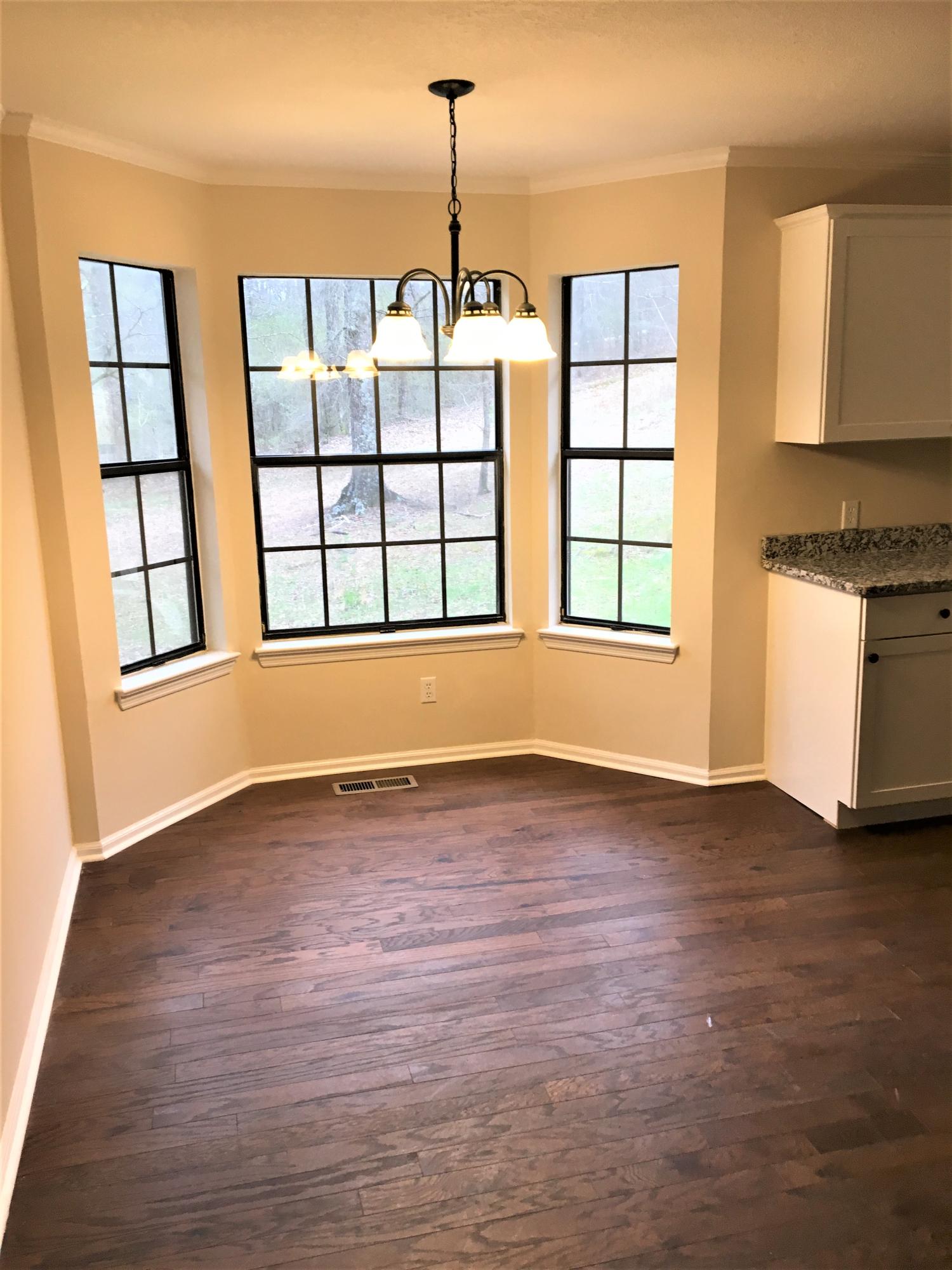 6681 Sandswitch Road Hixson, TN 37343 - Photo 9 of 25 Breakfast area